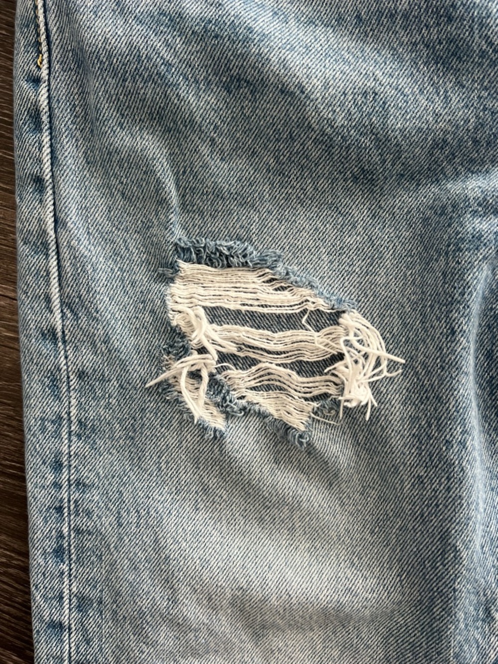 Levi's Premium Distressed 501 S Skinny Big E High-Rise Jeans - Picture 7 of 14